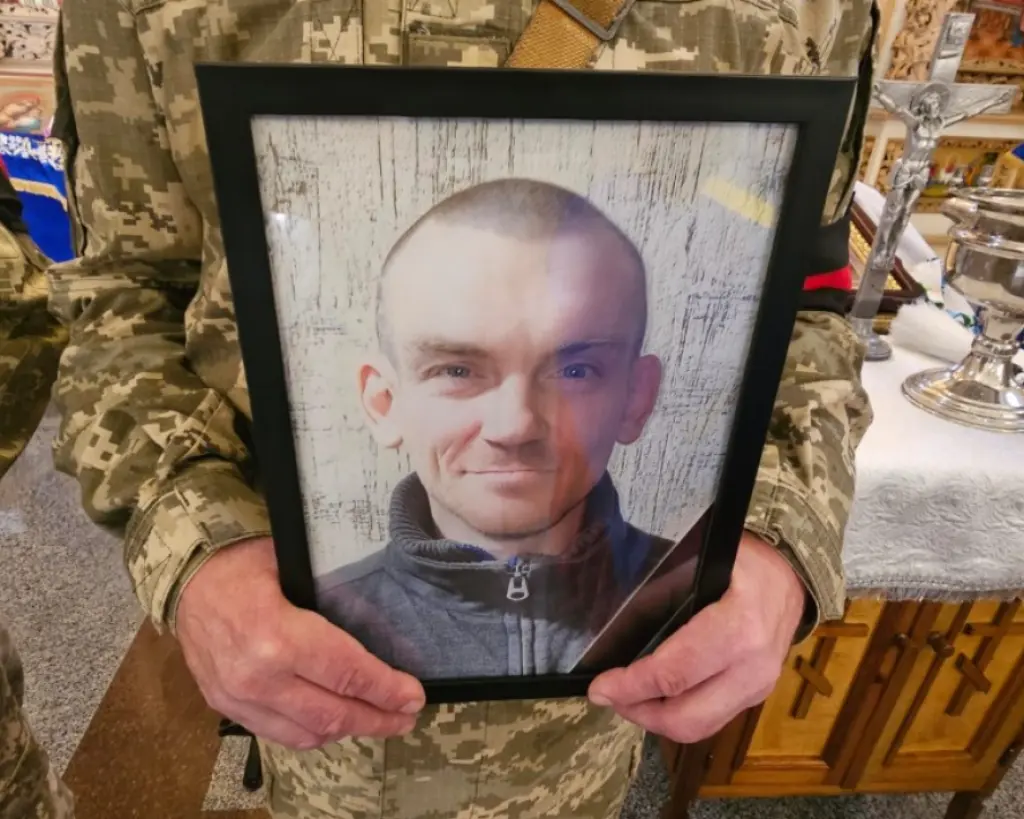 У Полтаві попрощалися із загиблим воїном Олексієм Шевченком