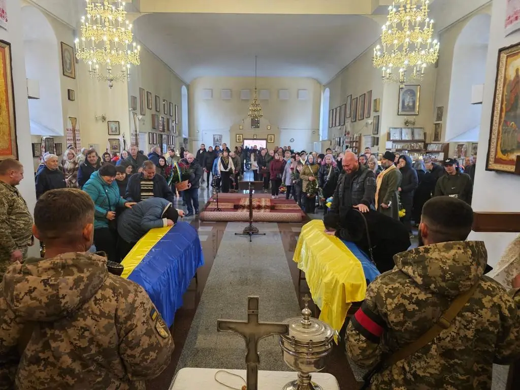 Полтава попрощалася із загиблими героями Андрієм Туровим і Олександром Маляренком