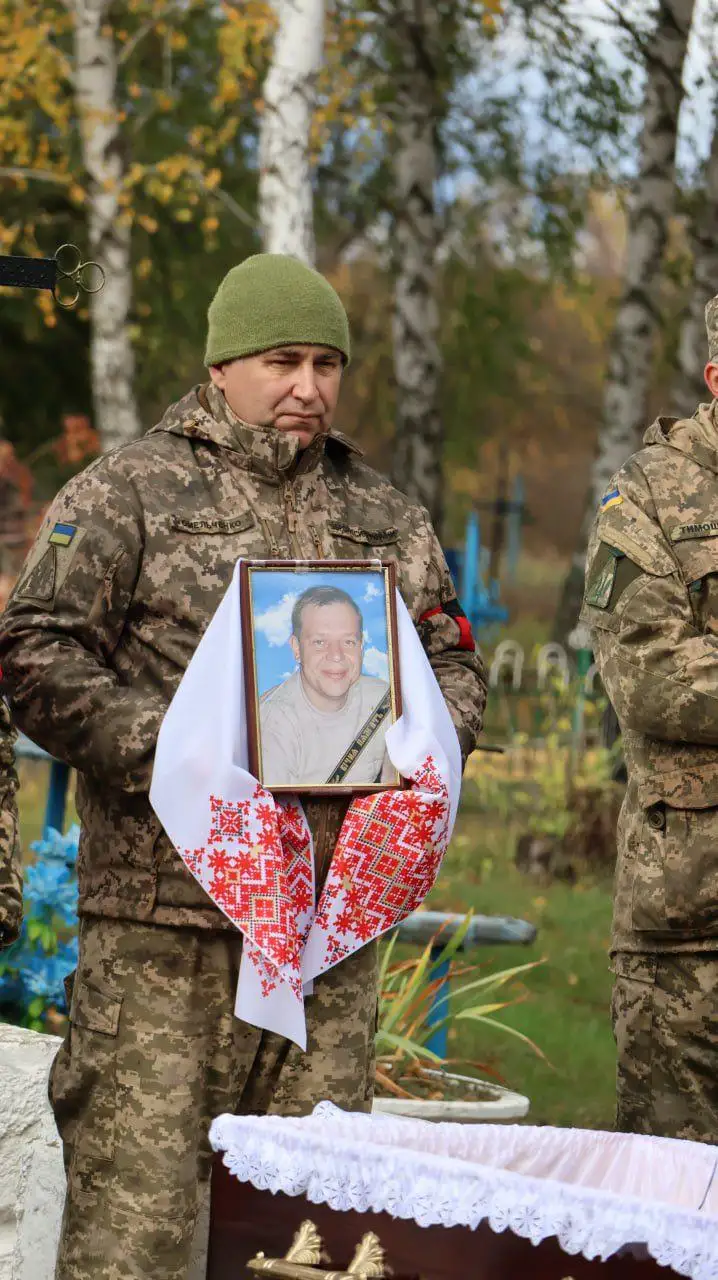 Великосорочинська громада попрощалася з двома захисниками України