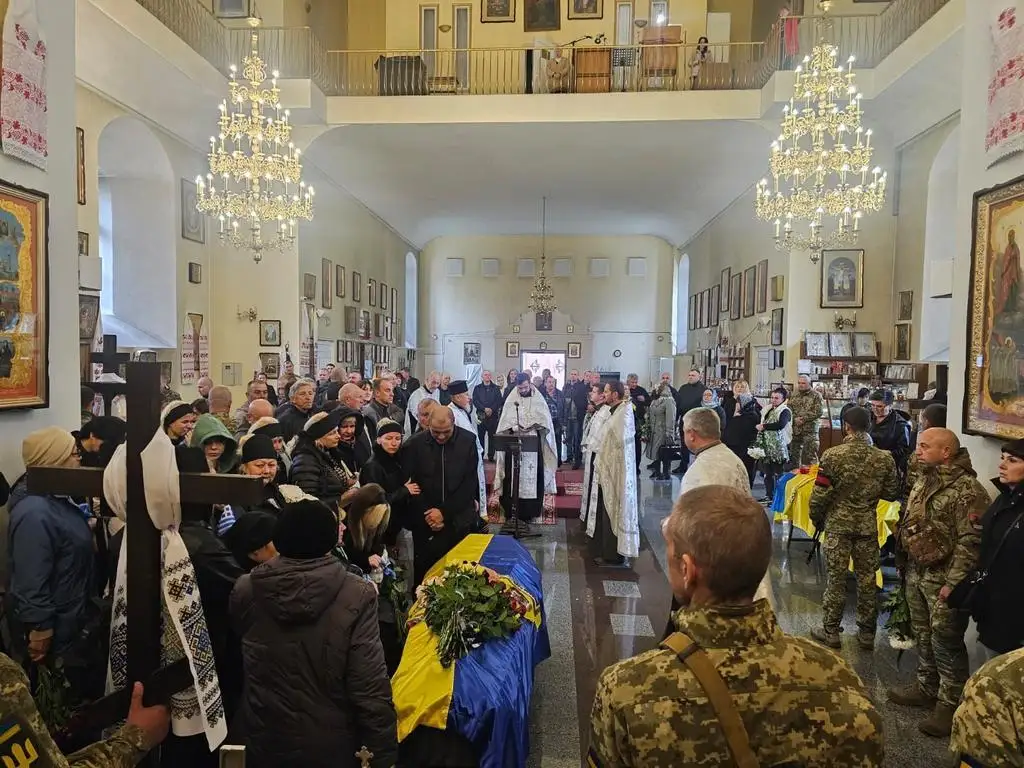 Полтава вшанувала трьох полеглих захисників України