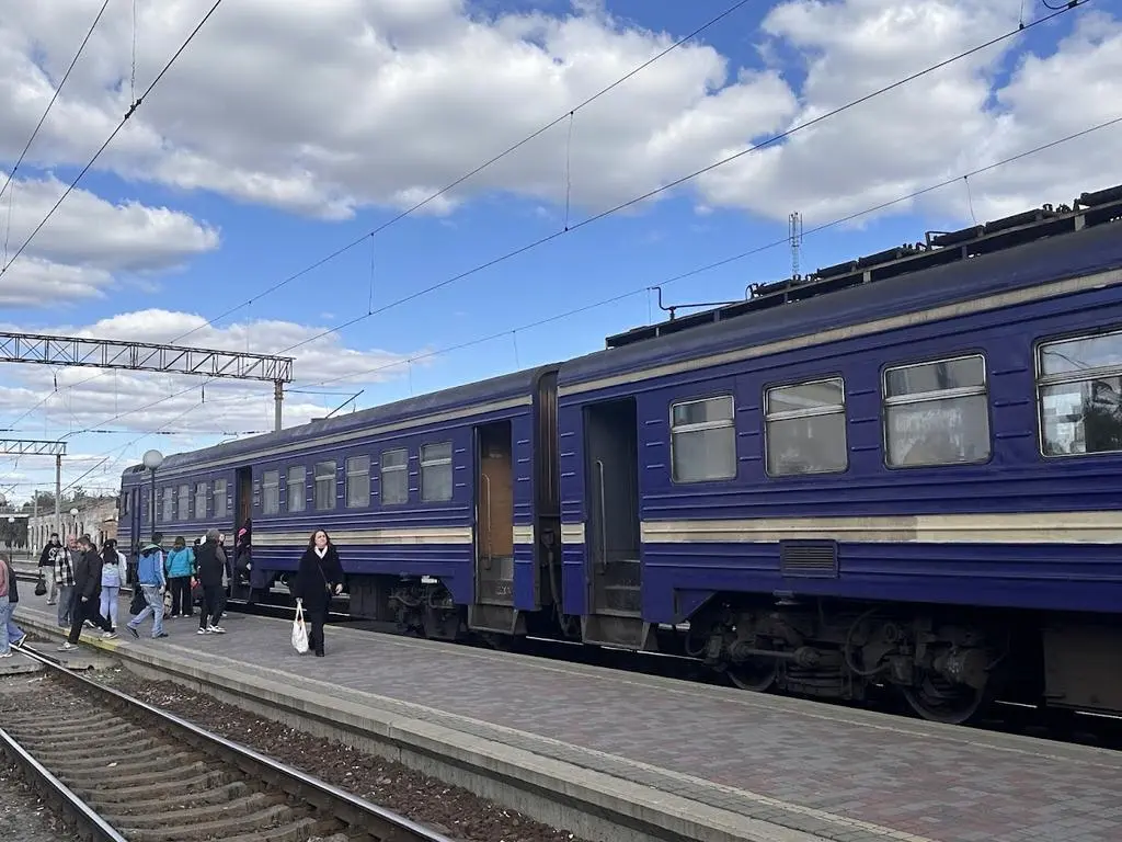 Через обстріли на Полтавщині призупинено рух частини поїздів і змінено маршрути
