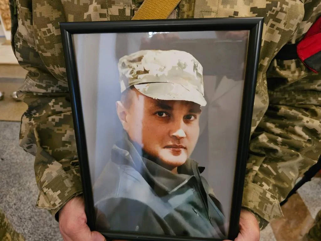 Полтавська громада попрощалася із загиблими героями Владиславом Долгих та Олексієм Плехановим