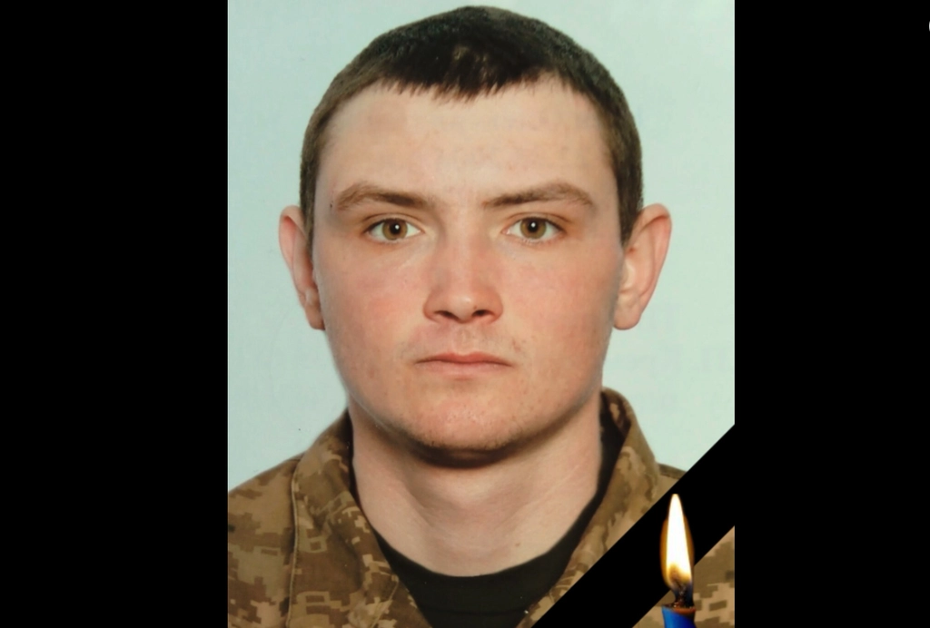 Піщанська громада прощається із загиблим воїном Іллею Сокуренком