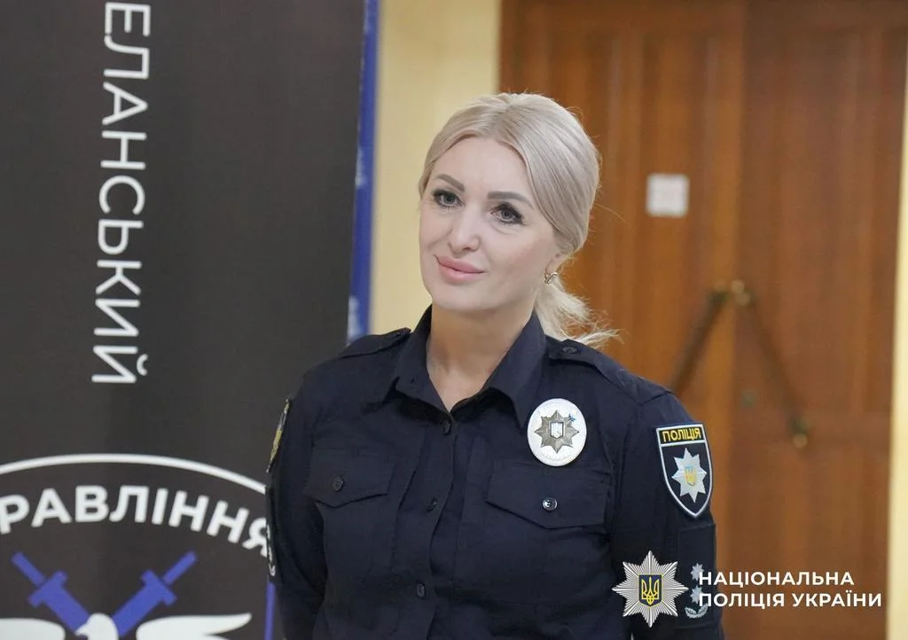 «Картина руками воїна»: у Полтаві презентували виставку творчих робіт захисників на реабілітації