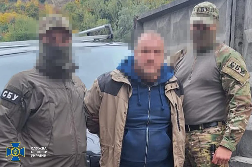 На Київщині та Полтавщині викрили агента ФСБ, який передавав ворогу координати об’єктів ППО