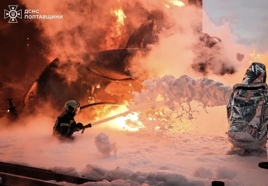Рятувальники Полтавщини ліквідували пожежі, спричинені ворожими обстрілами