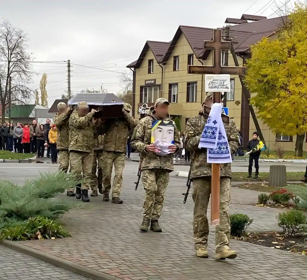 У Глобинській громаді попрощалися з двома полеглими Захисниками України