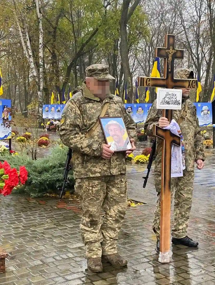 У Глобинській громаді попрощалися з двома полеглими Захисниками України