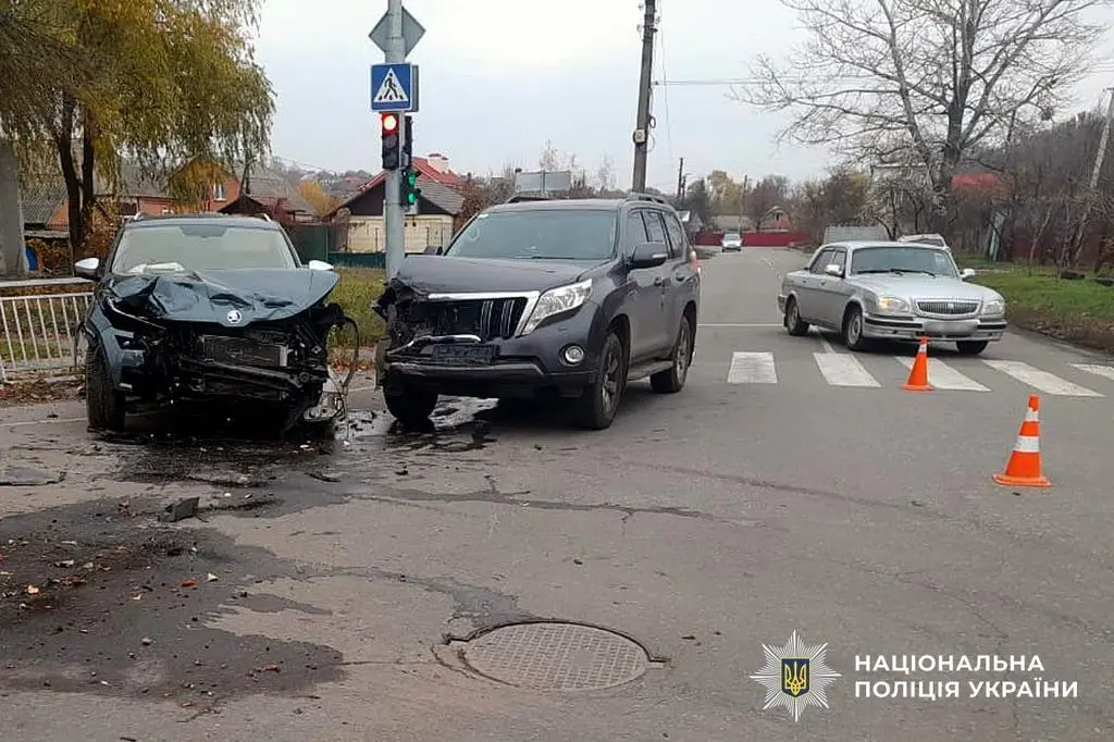 Потрійна ДТП у Полтаві: одна жінка отримала травми