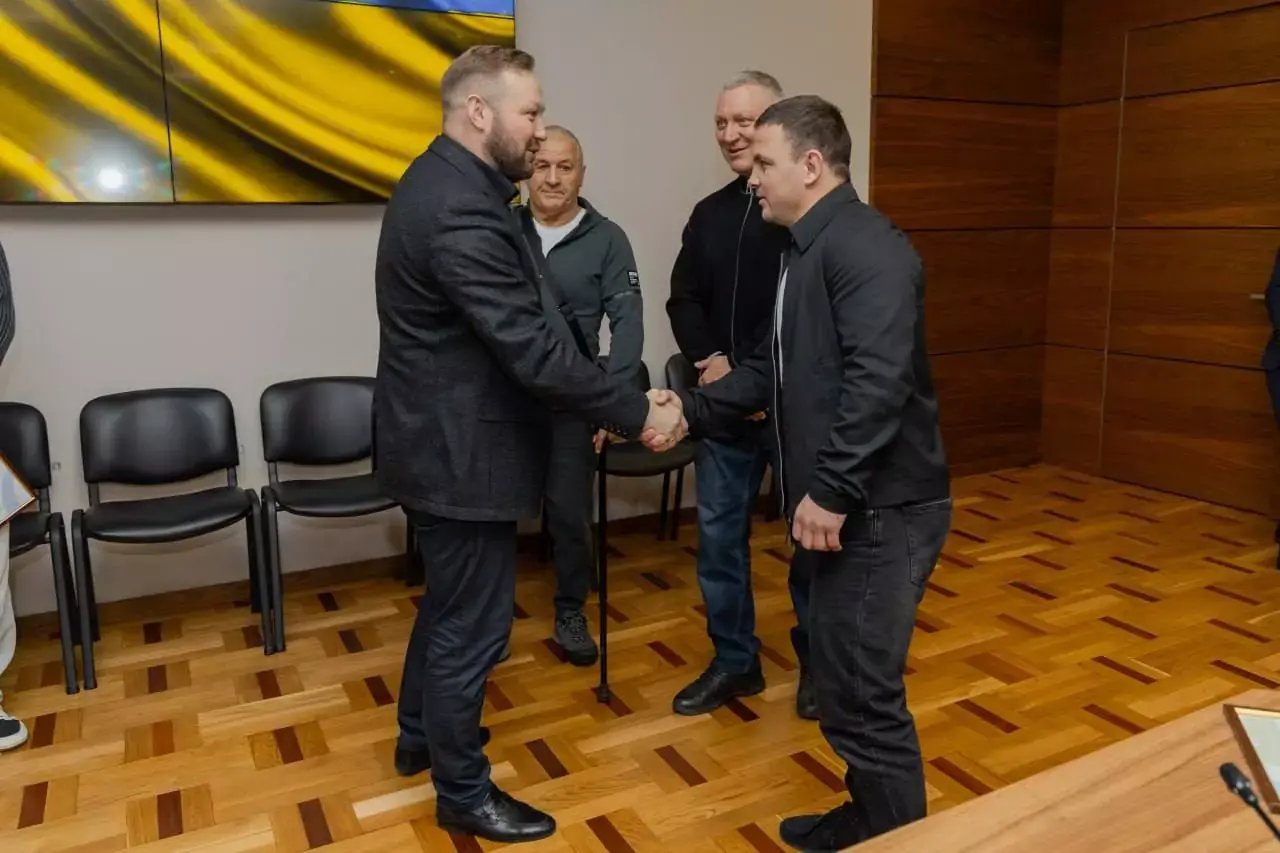 Зірка греко-римської боротьби Ірфан Мірзоєв зустрівся з керівництвом Полтавщини
