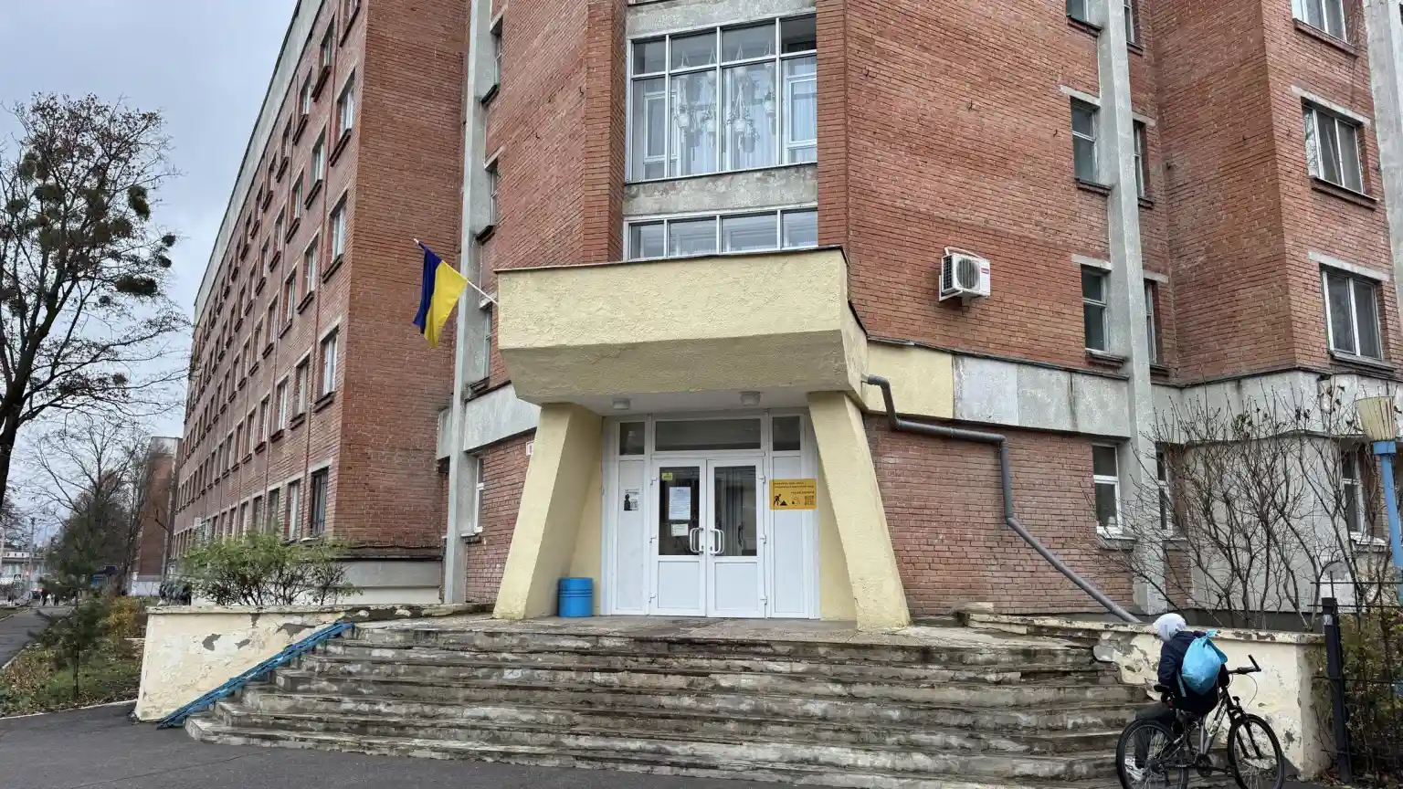 У Полтавському педуніверситеті відновили опалення та гарячу воду після ремонту тепломереж
