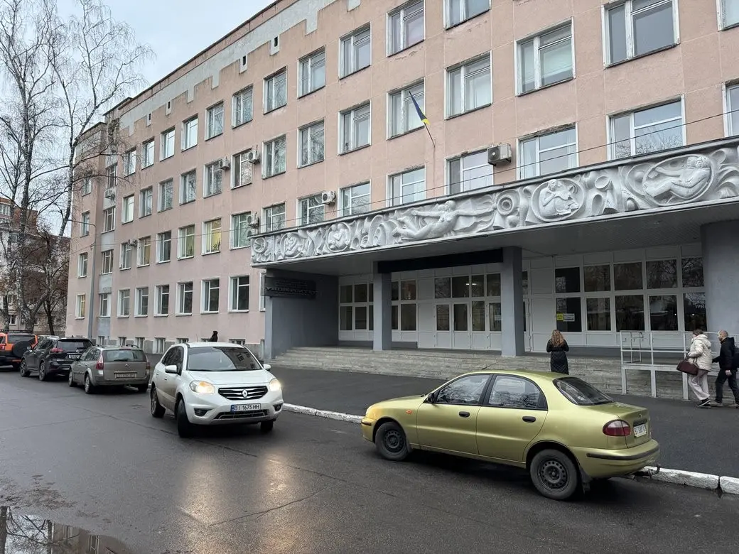У Полтавському педуніверситеті відновили опалення та гарячу воду після ремонту тепломереж