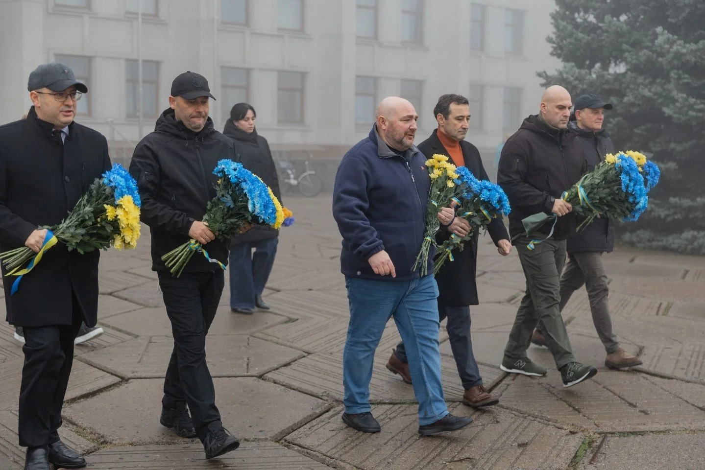 Полтава вшанувала День Гідності та Свободи: квіти Героям Небесної Сотні та акції проти корупції