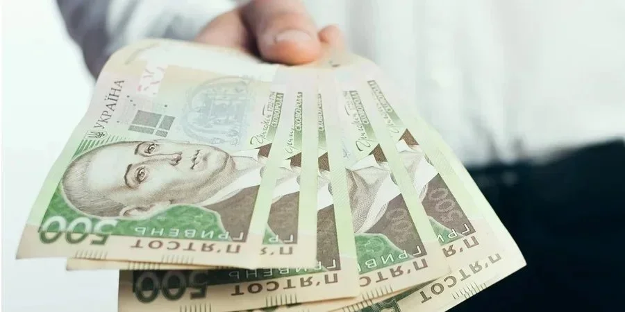 В Україні стартує прийом заявок на виплату 6 500 гривень для найуразливіших громадян