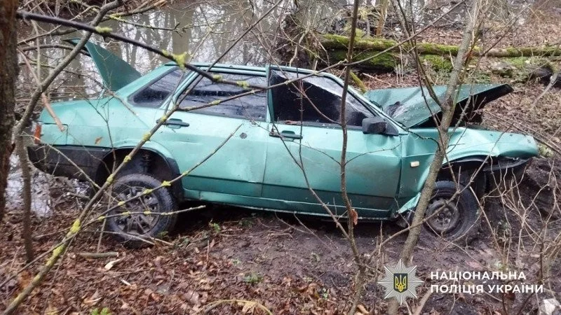 Нічна ДТП на Полтавщині забрала життя молодого водія