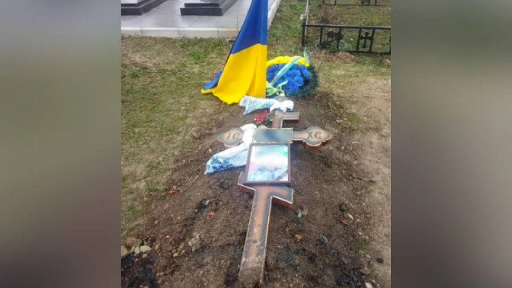 На Полтавщині наруга над могилою загиблого військового: поліція розпочала розслідування