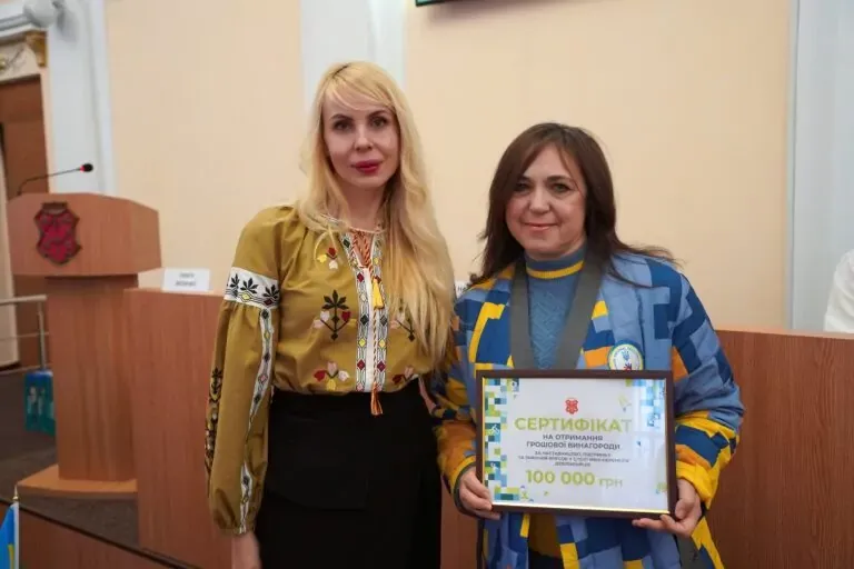 Полтавські спортсмени та тренери отримали грошові сертифікати за досягнення на Дефлімпійських іграх