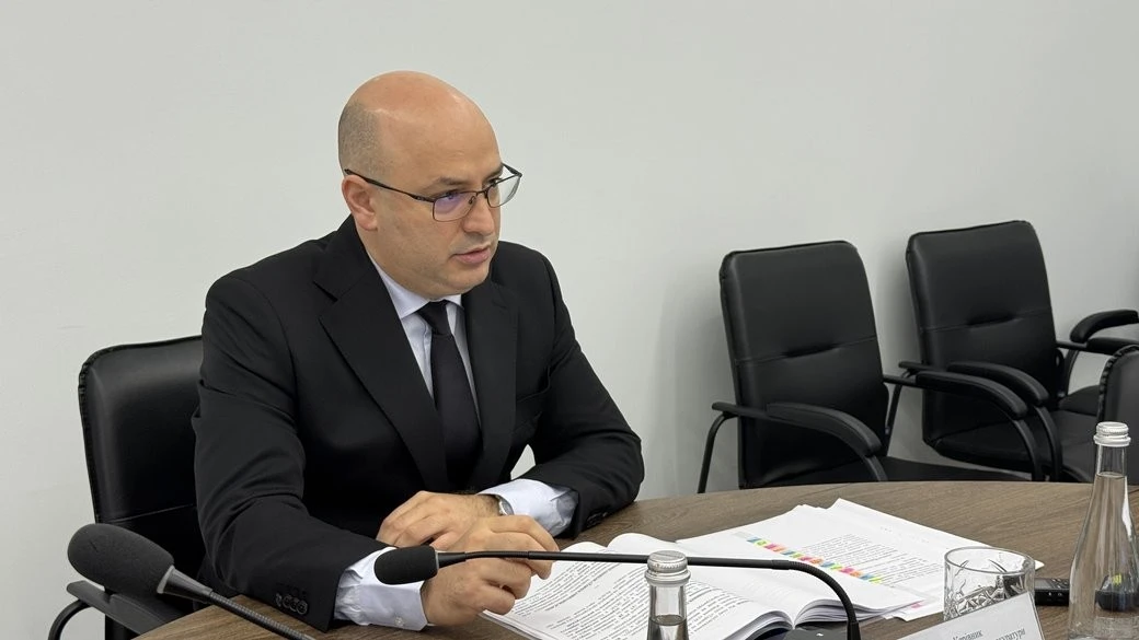 Полтавські правоохоронці перевіряють якість дорожньої розмітки після підозри на розтрату бюджетних коштів