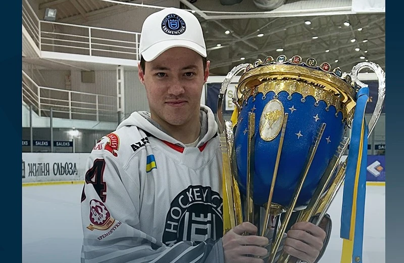 Богдан Середницький очолив рейтинг асистентів Чемпіонату України з хокею
