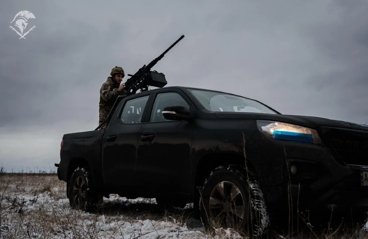 Нічна атака на Україну: росіяни випустили понад 120 дронів і балістичну ракету