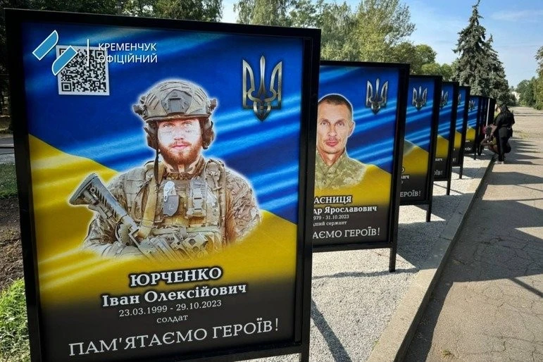 У Кременчуці з’являться стенди для вшанування героїв України