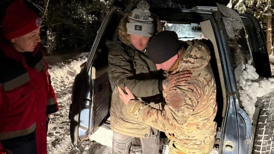 Необдумана спроба перетину кордону на Рівненщині: двоє чоловіків потрапили до лікарні з обмороженнями
