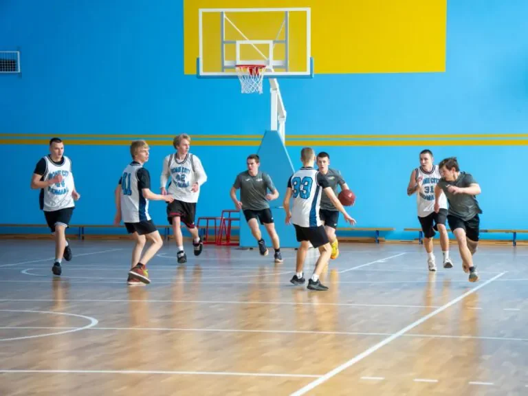 Шкільні команди Полтави змагаються за місце в обласному етапі «Всеукраїнських шкільних ліг»