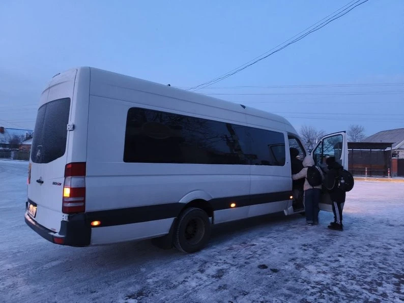 Шкільний автобус знову вийшов на маршрут у Полтаві: Монастирська Гора отримала підвезення
