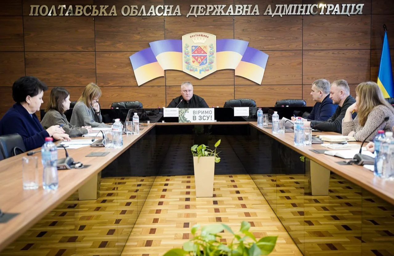 Зв’язок на межі: мешканців Полтавщини закликають до «цифрової дієти» через блекаути