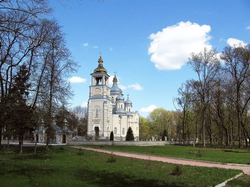 Мапа державної гідності: маловідомі столиці, що тримали небо української незалежності