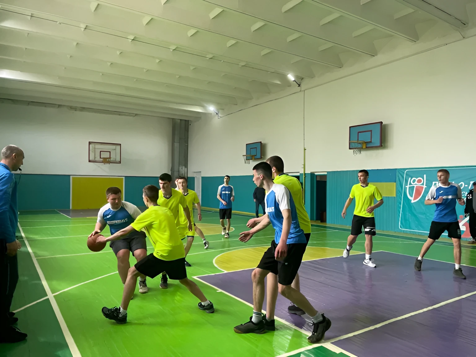 Баскетбольні баталії на Полтавщині: визначено кращі шкільні команди двох районів
