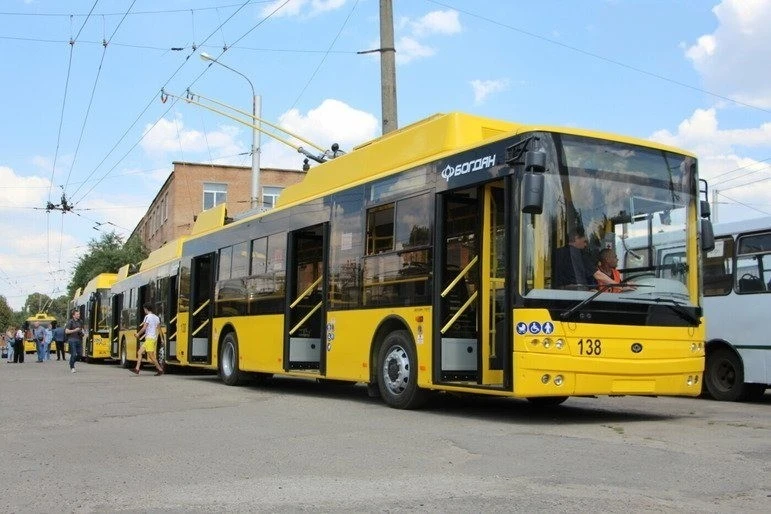 Ремонт доріг у Полтаві: як курсуватиме транспорт у напрямку Розсошенців до кінця квітня