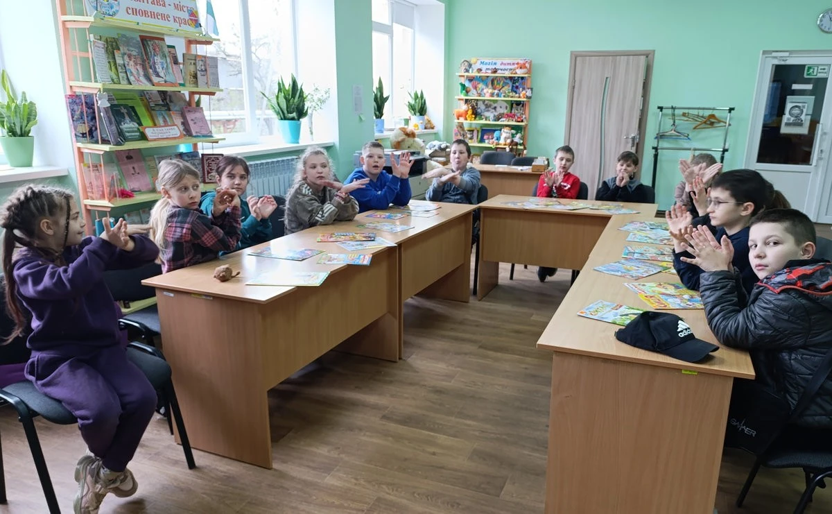 Символи весни та надії: як школярі вивчали світ пернатих у міській бібліотеці