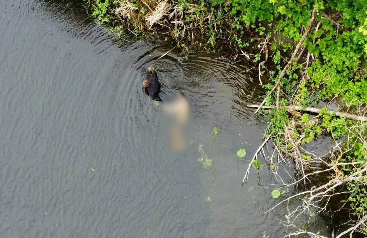 Водолази витягли тіло чоловіка з річки на Полтавщині