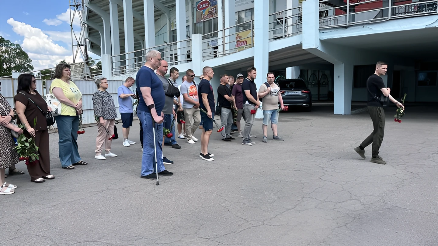 Трагічна загибель відомого спортивного коментатора: у Полтаві попрощалися з Олександром Тингаєвим