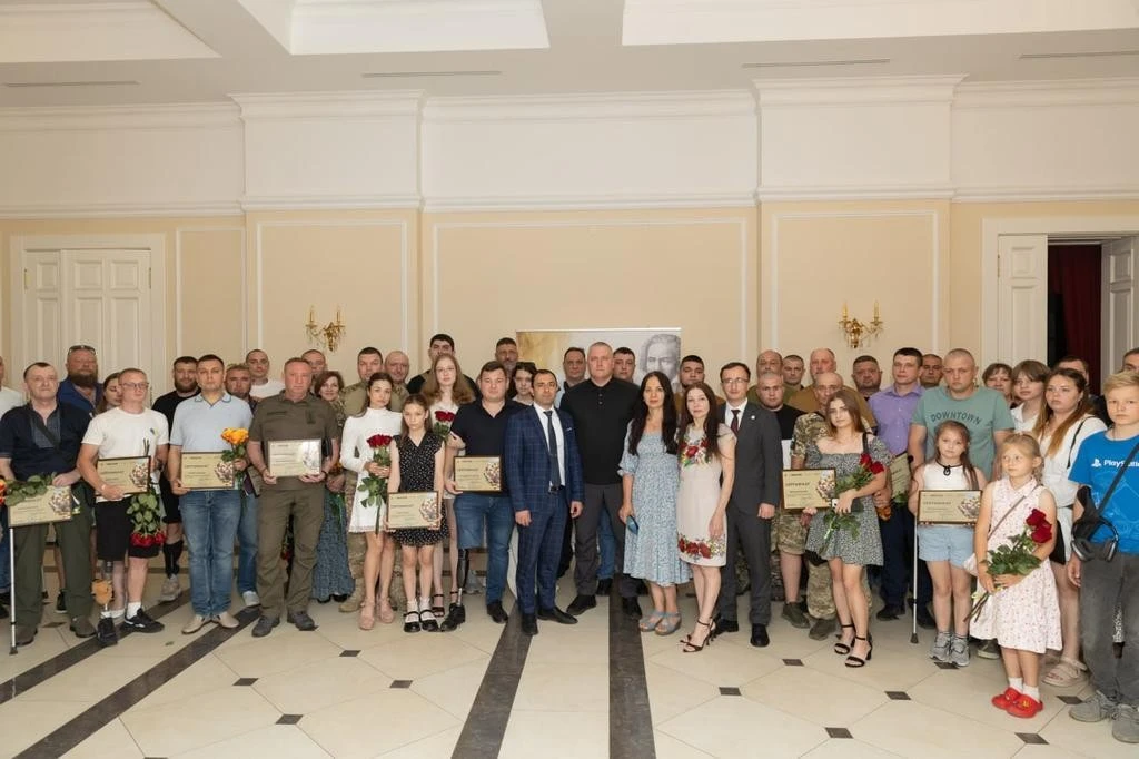 Полтавські захисники отримали сертифікати на нове житло