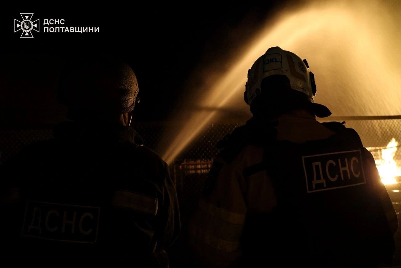 ДСНС ліквідувала наслідки ворожого удару по об’єкту на Полтавщині