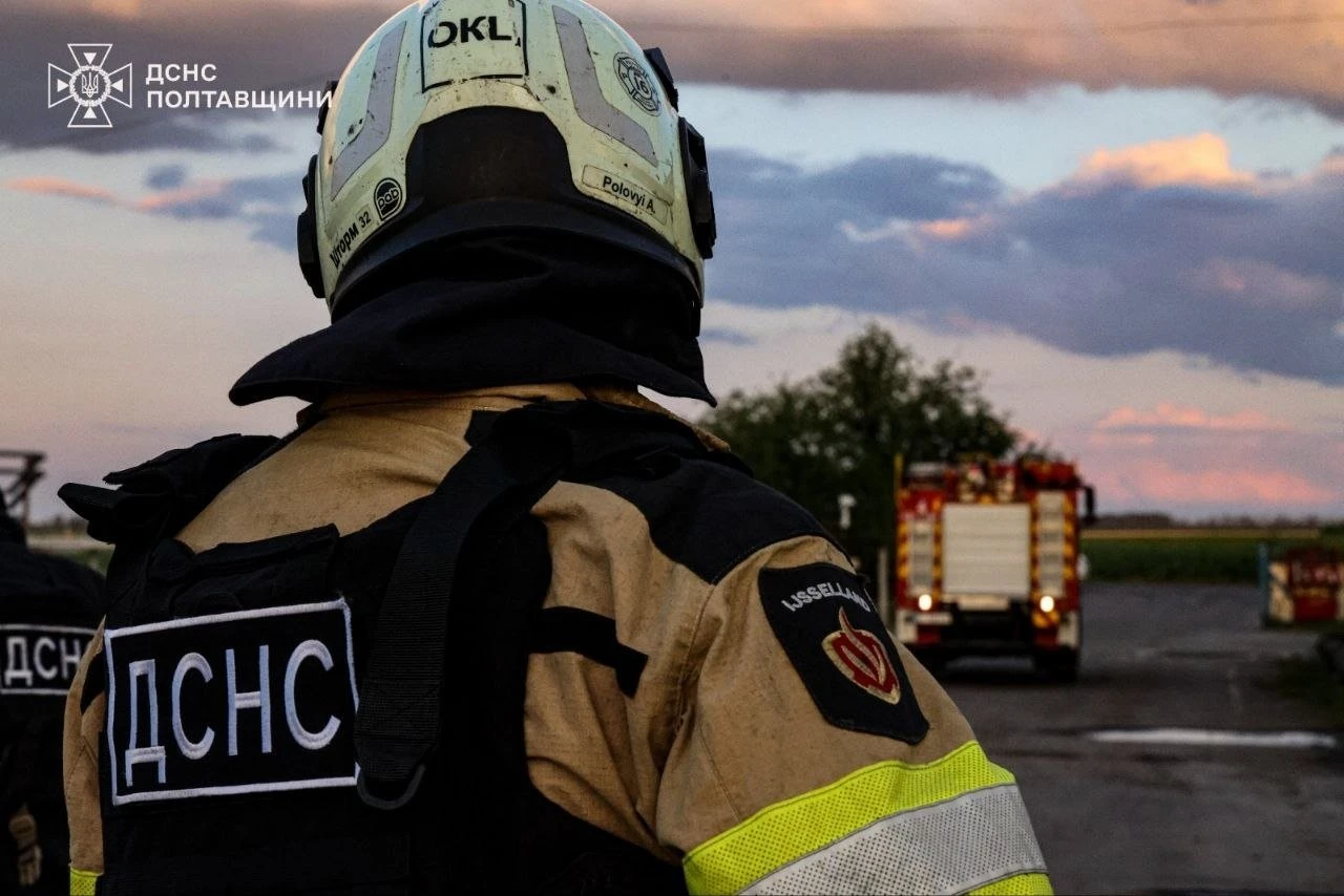 ДСНС ліквідувала наслідки ворожого удару по об’єкту на Полтавщині